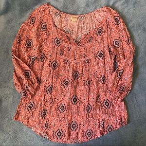 Women’s Tribal Print Loose Fit Top Size Medium